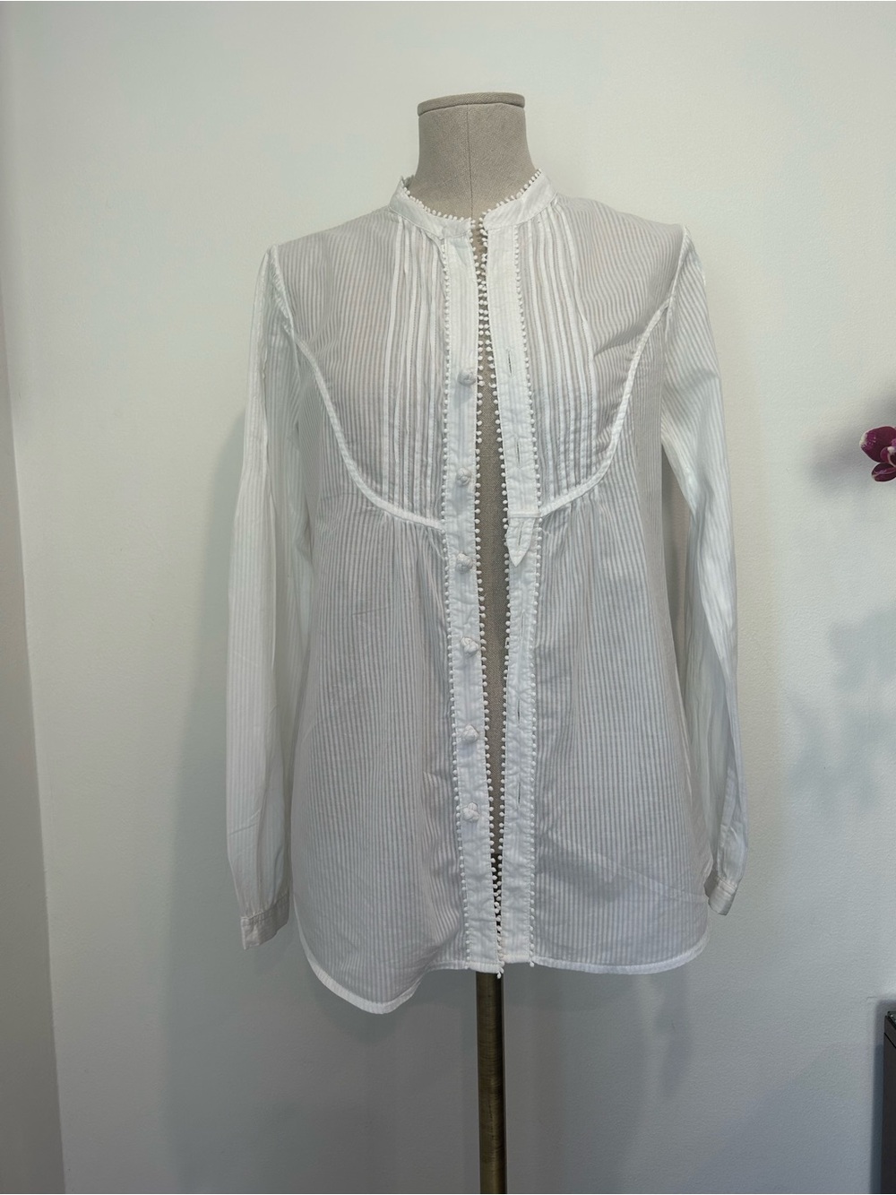 VERTIGO PARIS - Long Sleeve Lace Trim Pintuck Pleats at Front Blouse Size S